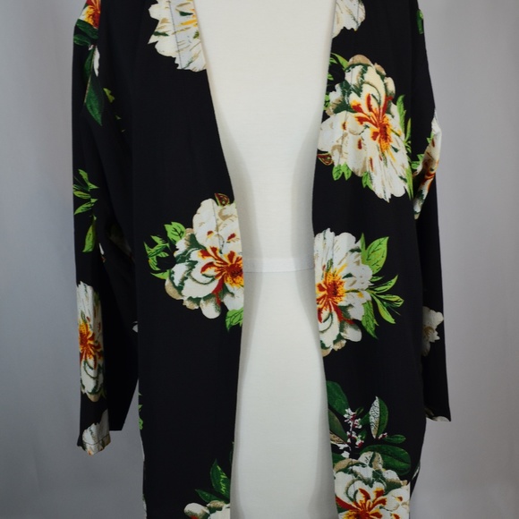 Black Floral Kimono - Picture 1 of 2